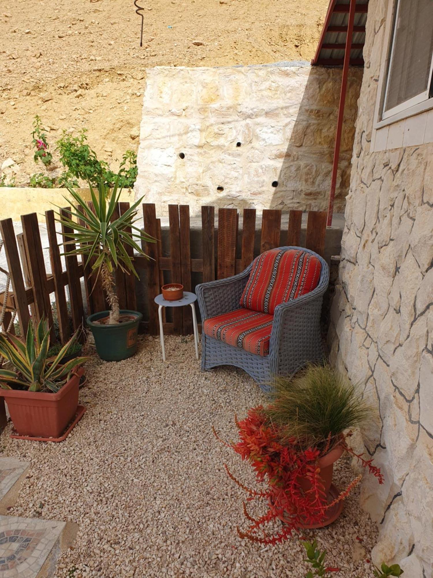 The Little B&B On The Hill Wadi Musa Exterior photo